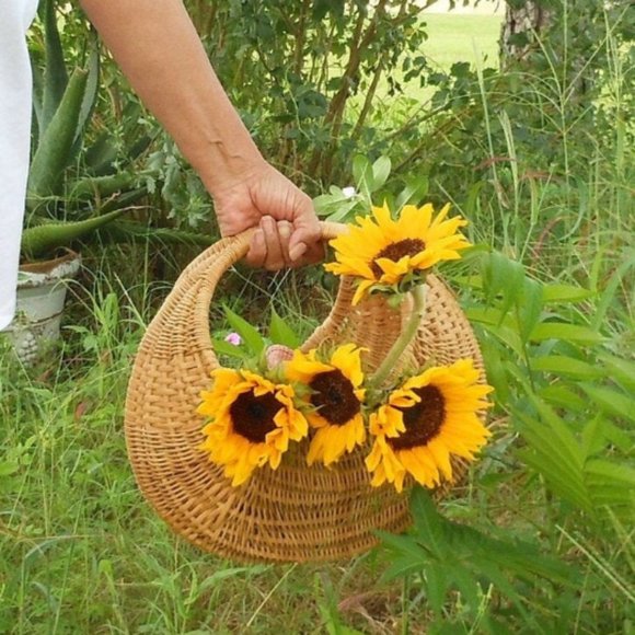VINTAGE Wicker Tote Market Gathering Basket - Picture 4 of 9